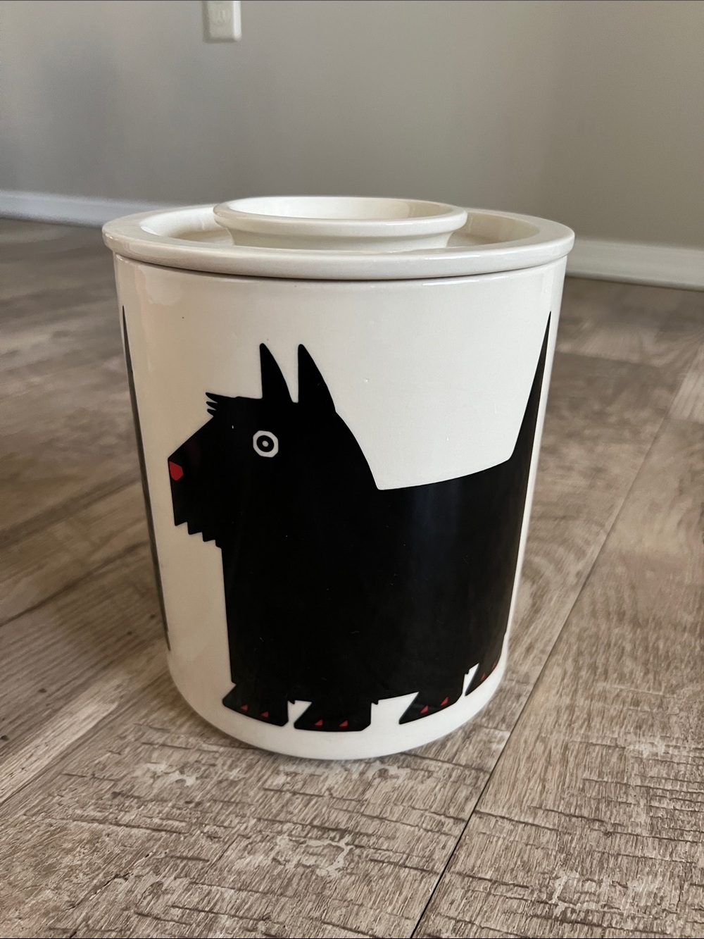 1984 TAYLOR & NG 8" Scottie Dog Canister Cookie Jar.
